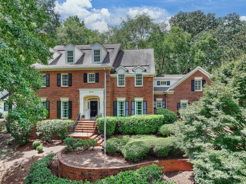 Property image 2 at 6820 Aronomink Drive, Charlotte, NC 28210