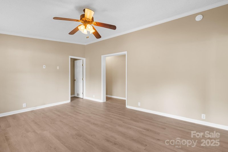 Property image 3 of 7 Wyatt Street in Shiloh, Asheville, NC 28803