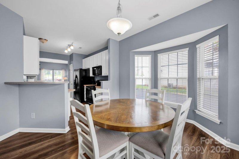 Property image 4 of 4214 Coulter Crossing in Farmington Ridge, Charlotte, NC 28213