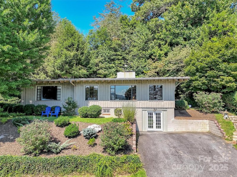 Property image 3 of 268 Stuart Circle in Lake Junaluska Assembly, Lake Junaluska, NC 28745