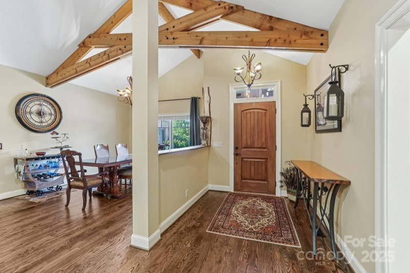 Property image 5 of 274 Majestic View Court in Ridgeview At Sweetwater Hills, Hendersonville, NC 28791