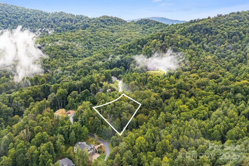 Property image 2 at 9999 Sovereign Lane, Fairview, NC 28730