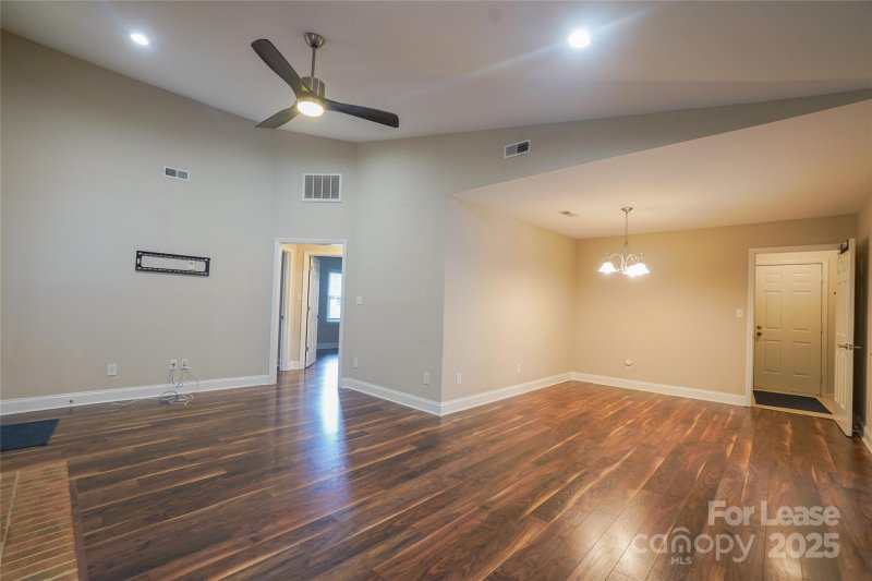 Property image 3 at 2434 Dryden Lane, Charlotte, NC 28210