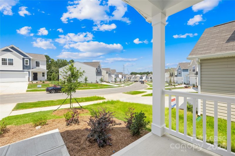 Property image 4 of 10132 Chatham Run Lane in The Retreat at Cameron Commons, Charlotte, NC 28262