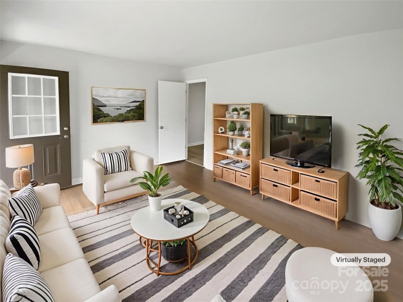 Property image 2 at 6139 Castle Court, Charlotte, NC 28213