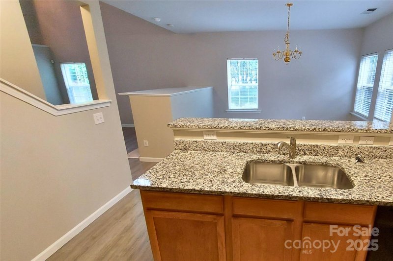 Property image 4 of 2184 Winthrop Chase Drive in Abbotts Glen, Charlotte, NC 28212