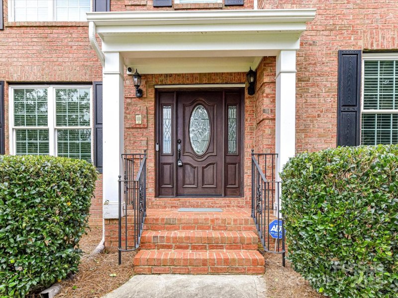 Property image 3 of 8908 Devonshire Drive in Birkdale, Huntersville, NC 28078