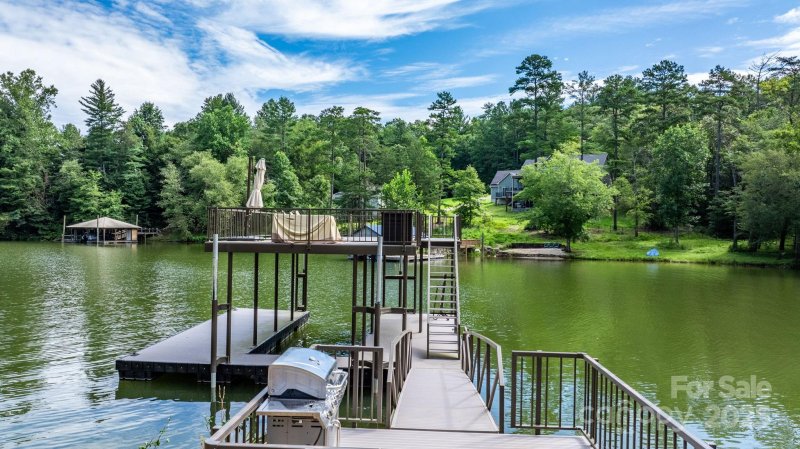 Property image 3 of 1408 Lake Vista Drive in Lake Vistas, Connelly Springs, NC 28612