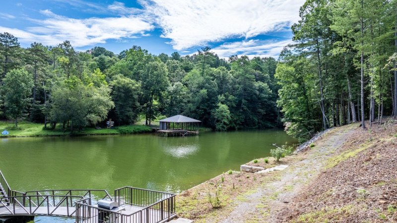 Property image 4 of 1408 Lake Vista Drive in Lake Vistas, Connelly Springs, NC 28612