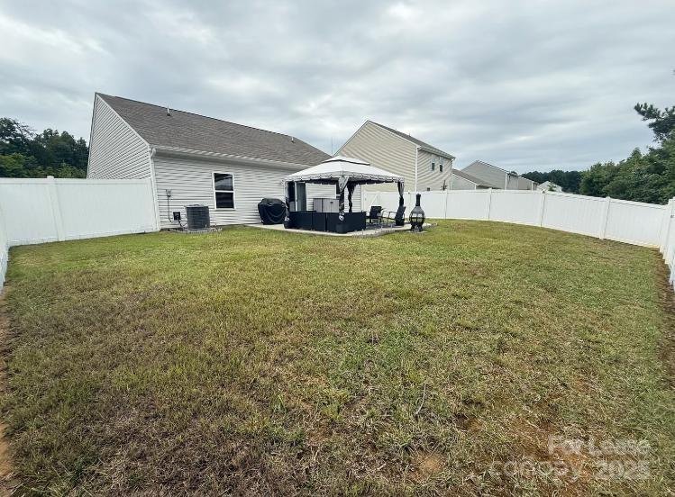 Property image 3 of 7117 Amberly Hills Road in The Reserve at Canyon Hills, Charlotte, NC 28215