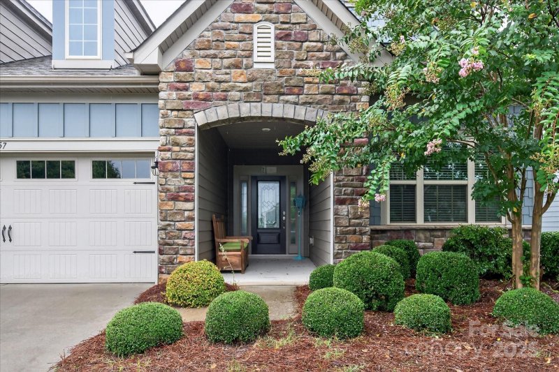 Property image 2 of 4057 Channel Islands Way in Tree Tops, Lancaster, SC 29720