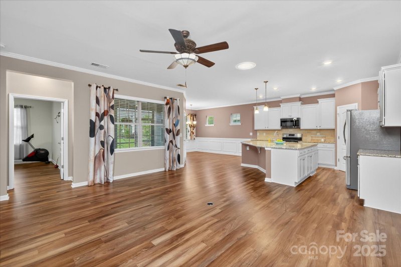 Property image 5 of 4057 Channel Islands Way in Tree Tops, Lancaster, SC 29720