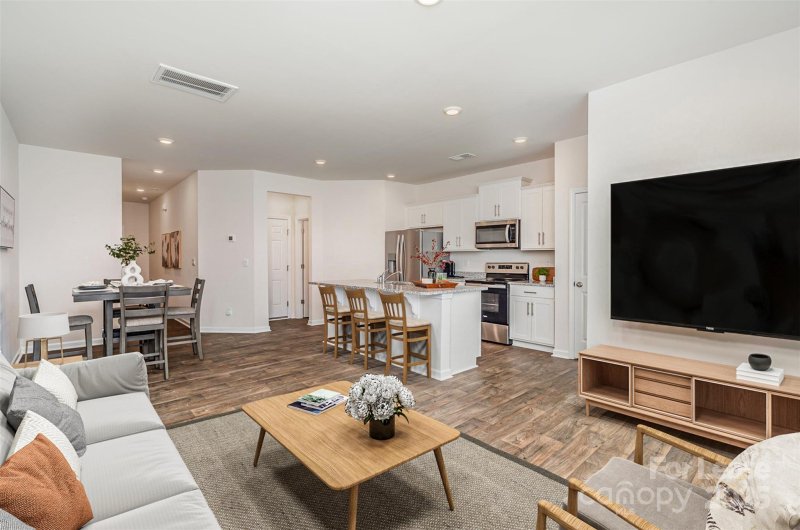 Property image 4 at 7109 North Mills Road, Charlotte, NC 28216