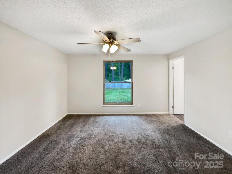 Property image 5 of 2222 Merimac Drive in Twelve Oaks, Charlotte, NC 28273