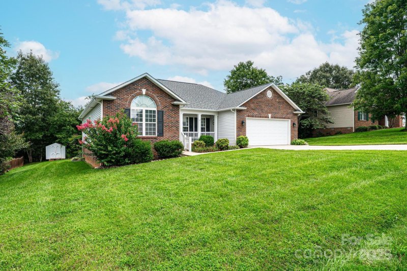 Property image 4 at 302 Kipling Drive, Taylorsville, NC 28681