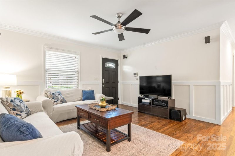 Property image 2 of 1547 Seacroft Road in Westchester, James Island, SC 29412