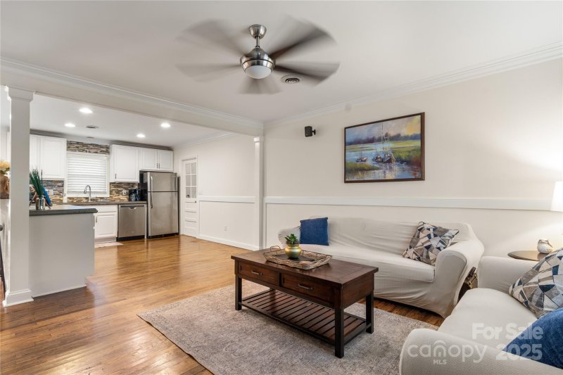 Property image 3 of 1547 Seacroft Road in Westchester, James Island, SC 29412