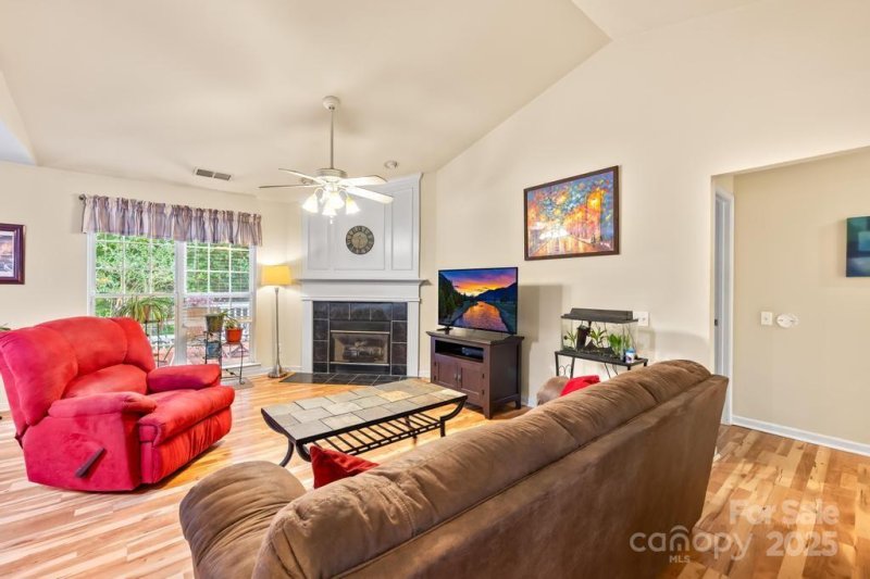 Property image 5 at 7229 Wingstone Lane, Charlotte, NC 28262