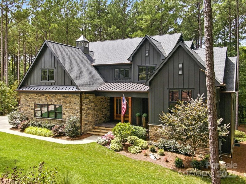 Property image 2 of 3367 Sherman Drive in Riverchase Estates, Lancaster, SC 29720