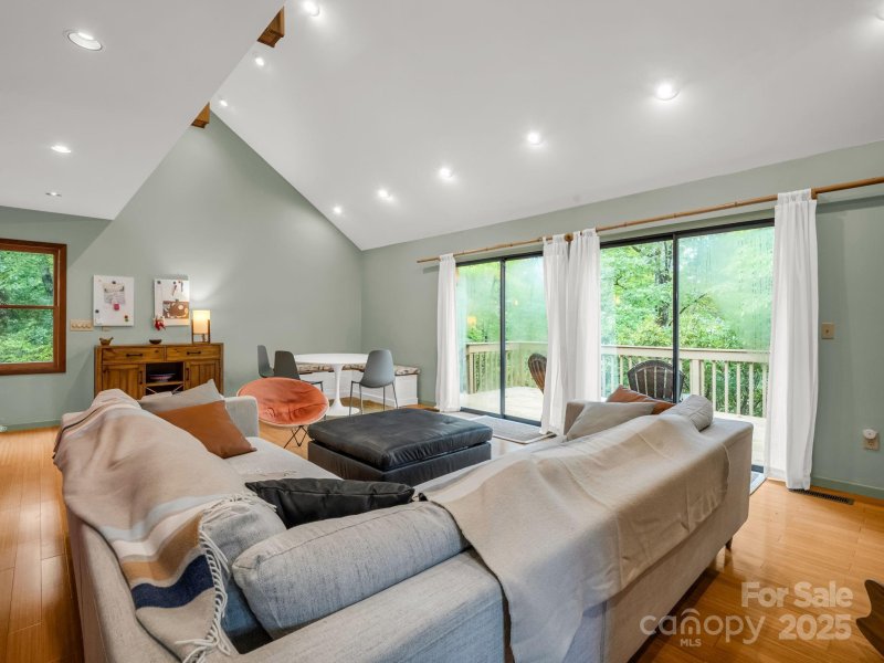 Property image 5 of 106 Bobcat Way in Riverbend at Lake Lure, Lake Lure, NC 28746