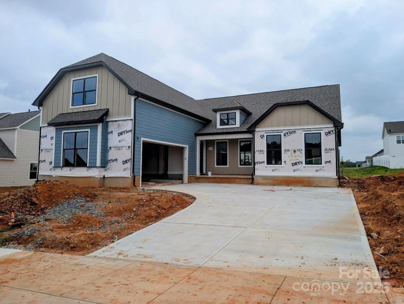 1634 Dresden Drive