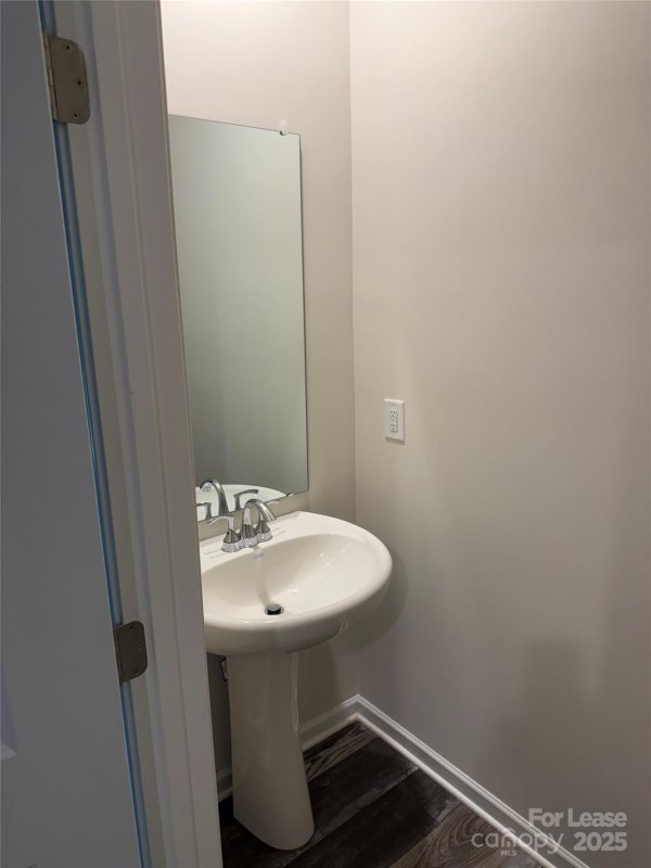 Property image 4 of 1827 Mcdonald Street in University Park, Charlotte, NC 28216