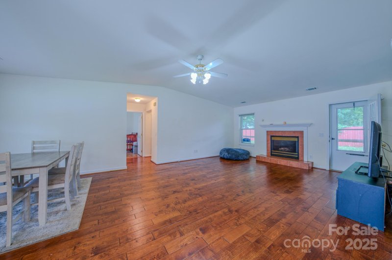 Property image 3 of 45 Eden Glen Road in Eden Glen, Black Mountain, NC 28711