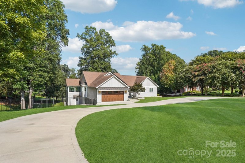 Property image 3 of 194 Ringneck Trail in Woodland Hills, Mooresville, NC 28117