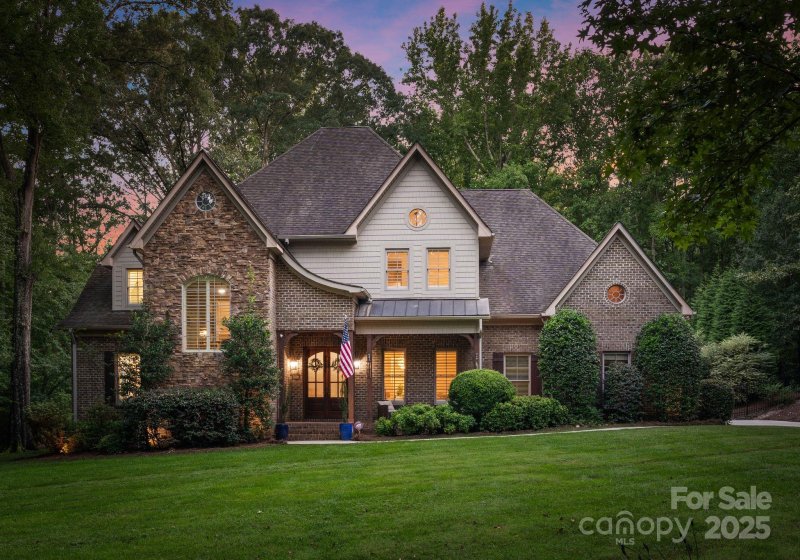 Property image 4 of 1056 James Madison Drive in Williamsburg, Weddington, NC 28104