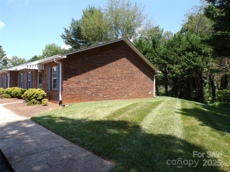 Property image 2 at 319 7th Street Place, Conover, NC 28613