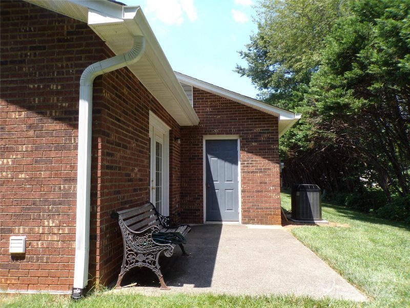 Property image 5 at 319 7th Street Place, Conover, NC 28613