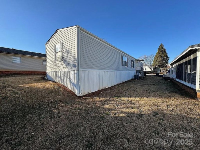 Property image 3 of 600 Hunts Bridge Road in Western Hills, Greenville, SC 29617