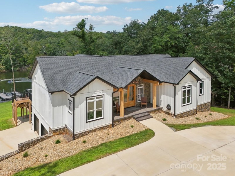 323 Whisper Lake Drive