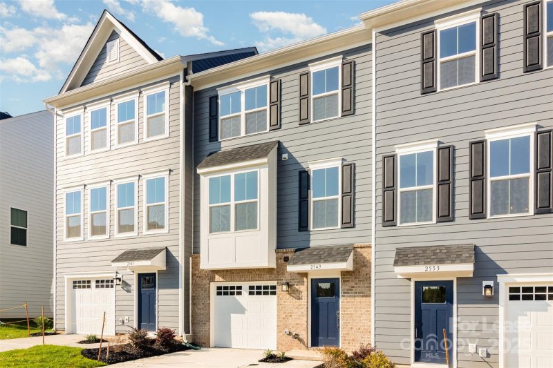 Property image 3 of 2549 Ellen Avenue in Edenbrook, Charlotte, NC 28208