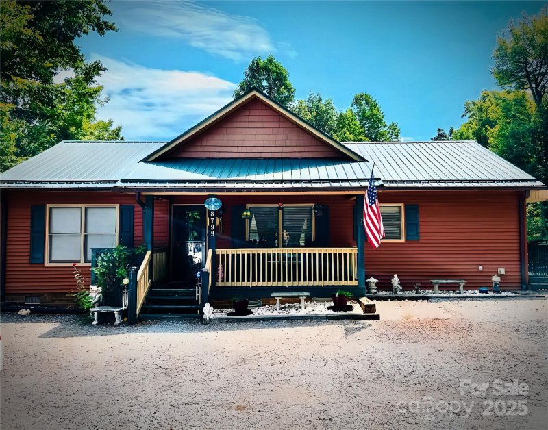 Property image 2 of 8799 Lisa Trail in Pine Mountain Estates, Connelly Springs, NC 28612