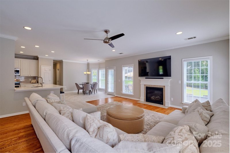 Property image 4 of 319 Forest Walk Lane in Pleasant Glen, Fort Mill, SC 29708