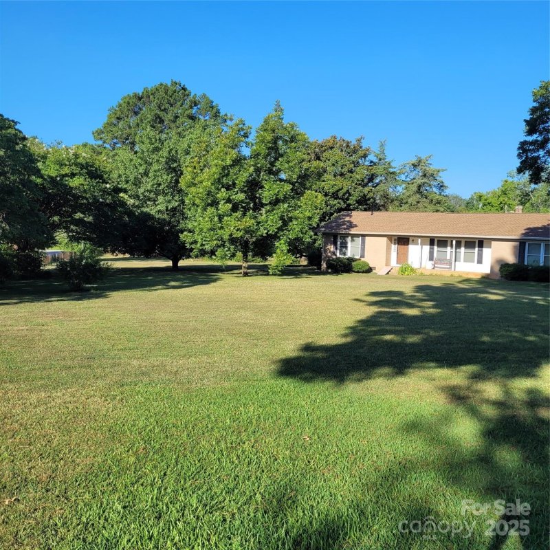 Property image 2 of 3199 Hilton Road in Bel Air Acres, Rock Hill, SC 29732