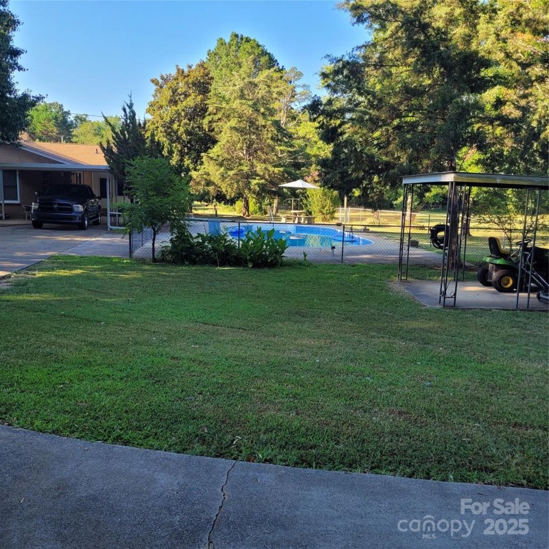 Property image 5 of 3199 Hilton Road in Bel Air Acres, Rock Hill, SC 29732
