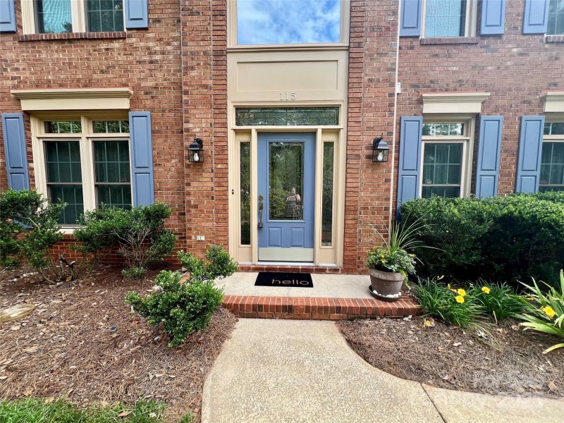 Property image 2 at 115 Sardis Plantation Drive, Matthews, NC 28105