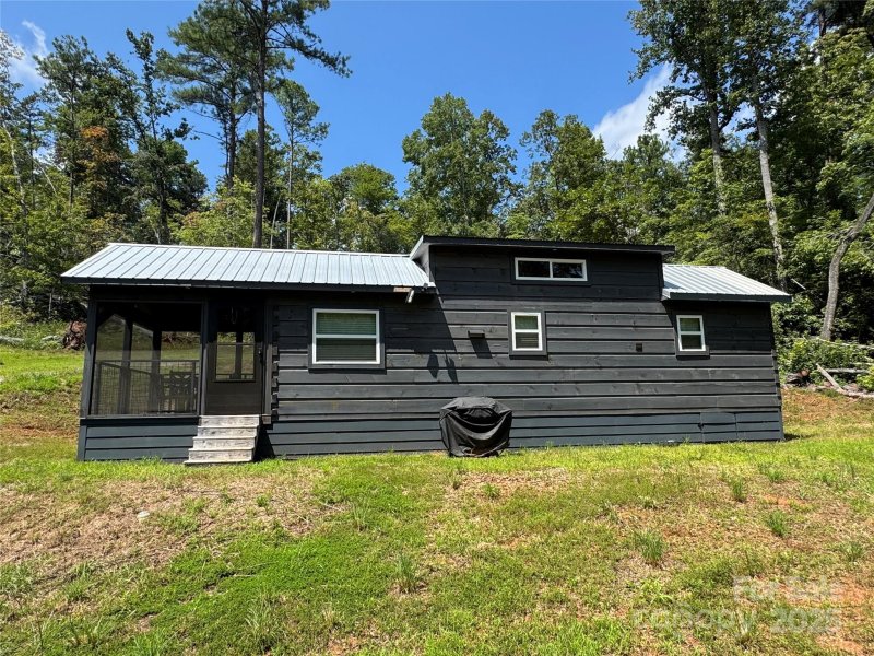 Property image 4 of 231 Wandering Bear Way in Indian Head Acres, Lake Lure, NC 28746