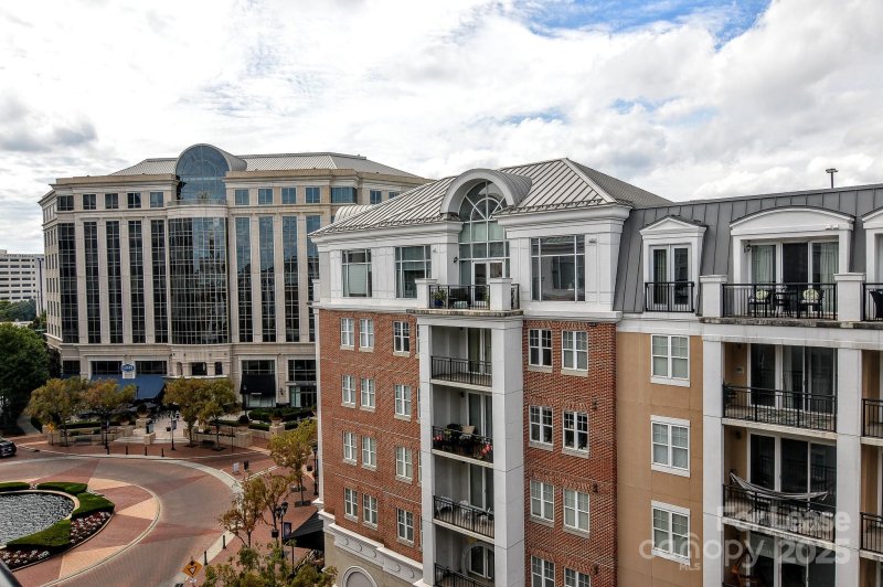 Property image 2 of 4625 E Piedmont Row Drive in Southpark, Charlotte, NC 28210