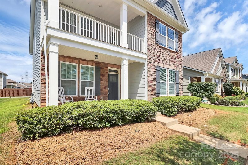 Property image 2 of 8810 Hallowford Drive in Arbormere, Huntersville, NC 28078