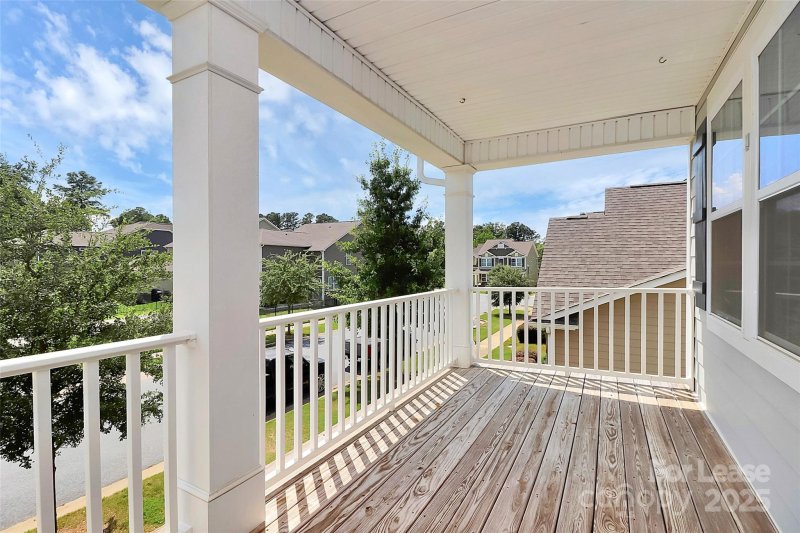 Property image 4 of 8810 Hallowford Drive in Arbormere, Huntersville, NC 28078