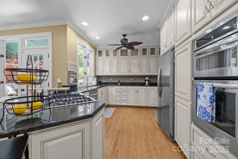 Property image 4 at 403 Maymont Drive, Cramerton, NC 28032