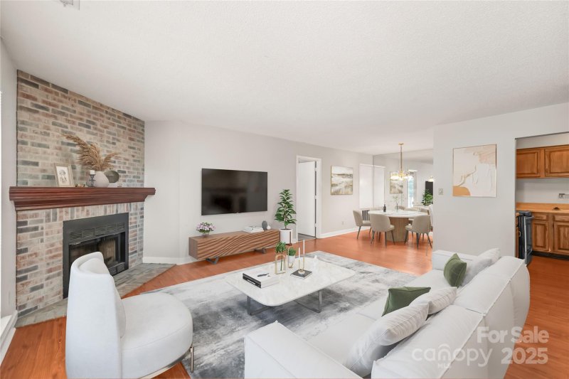 Property image 3 of 1612 Sharon Road in Sharon Place, Charlotte, NC 28210