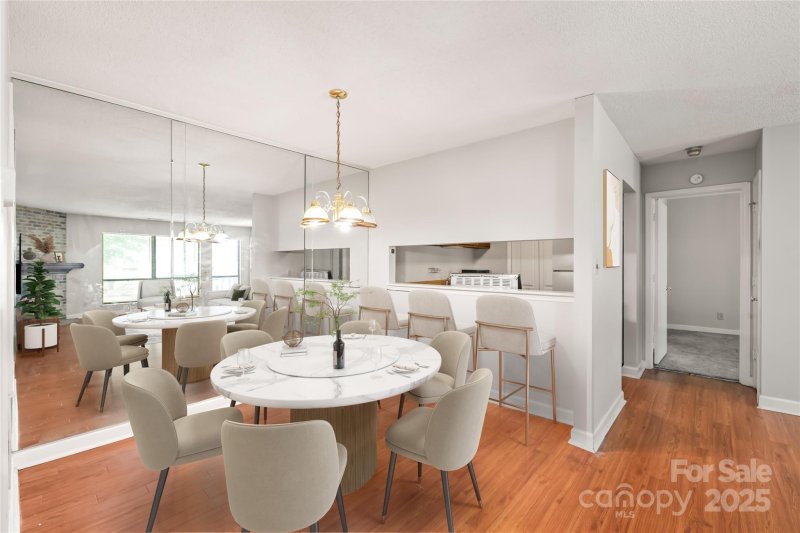 Property image 4 of 1612 Sharon Road in Sharon Place, Charlotte, NC 28210