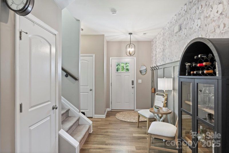 Property image 5 at 4139 Woolcott Avenue, Charlotte, NC 28213