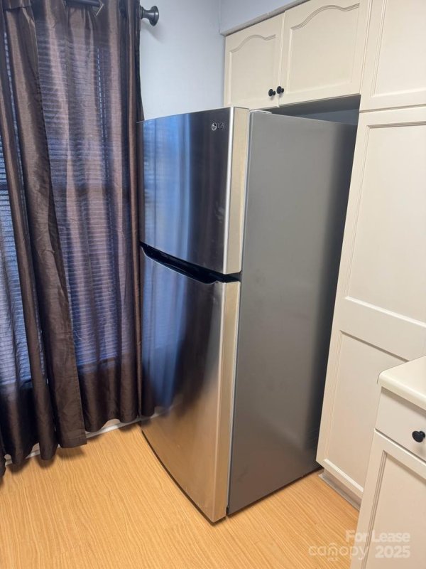 Property image 4 at 9025 J M Keynes Drive, Charlotte, NC 28262