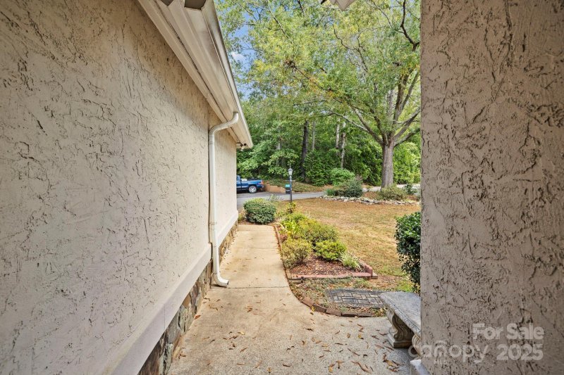 Property image 5 of 7 15th Vantage Street in Links O Tryon, Campobello, SC 29322