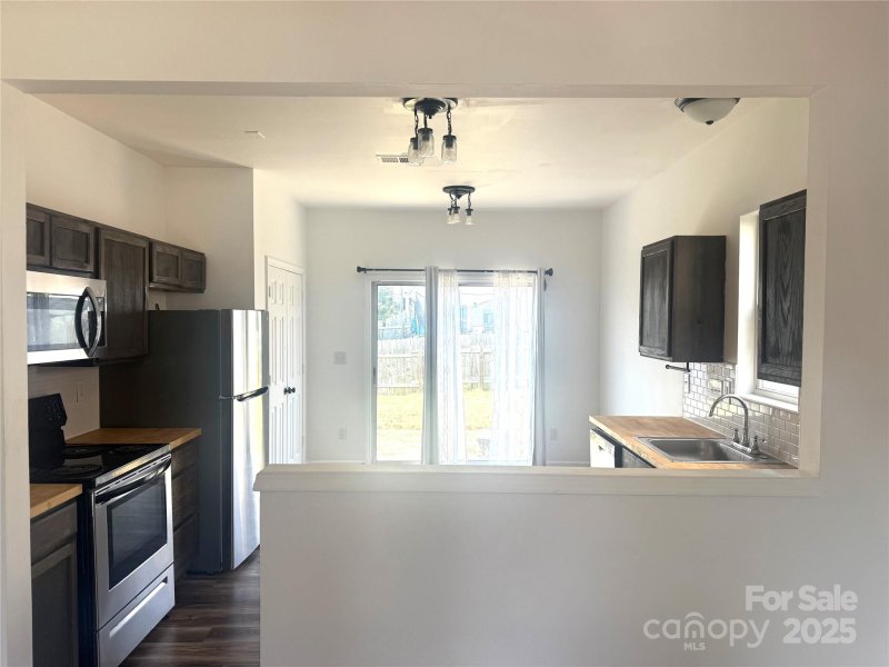 Property image 4 at 1326 Nadies Court, Charlotte, NC 28214